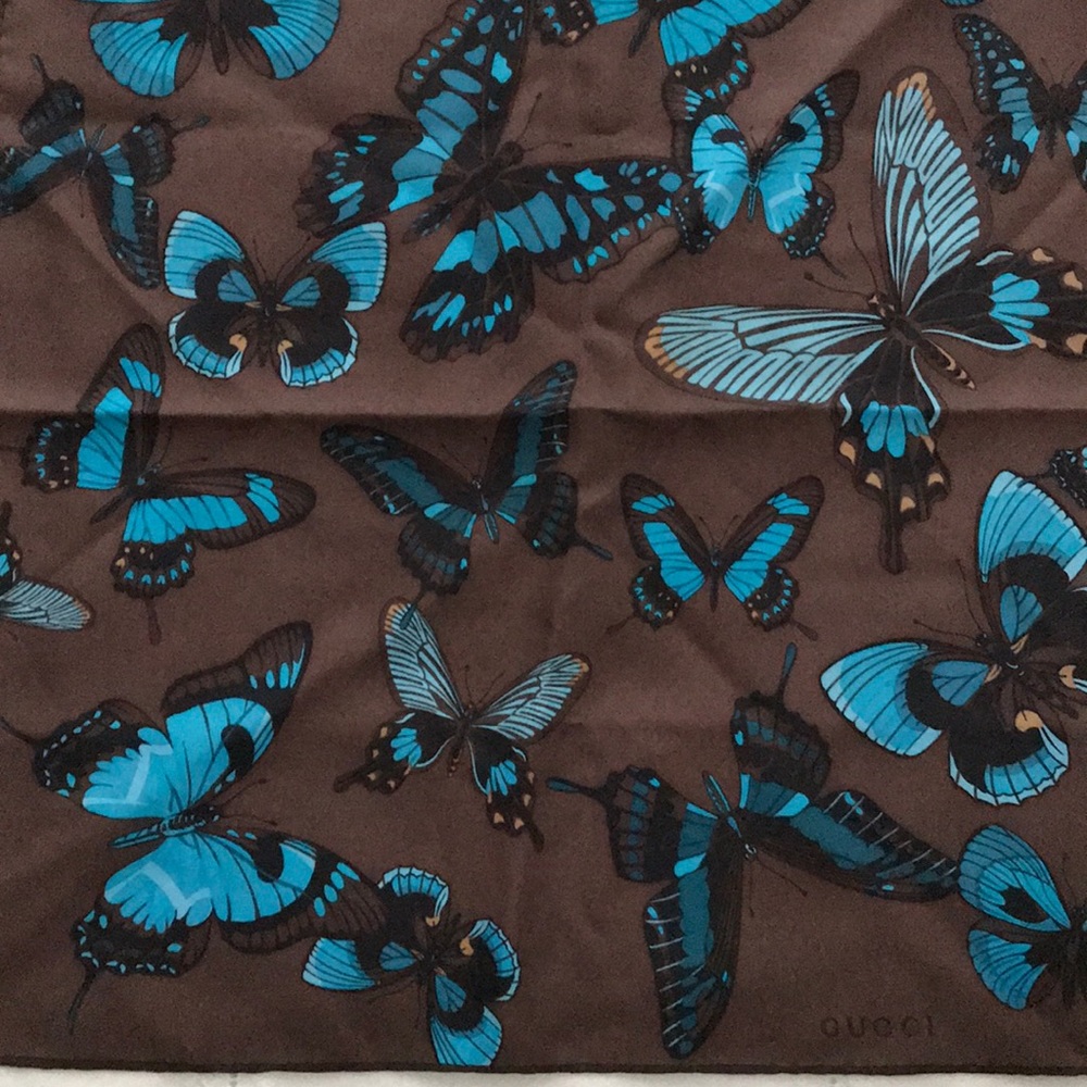 Authentic Gucci small scarf